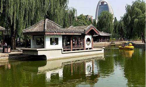 北京团结湖公园,北京团结湖公园一圈有几公