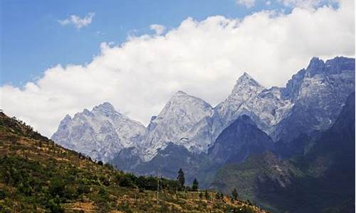 香格里拉旅游攻略景点大全梅里雪山现在有日照金山吗,梅里雪山 